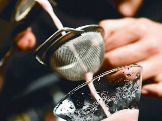 COCKTAIL STRAINERS,ELBOWS,SPOONS AND MUDDLERS